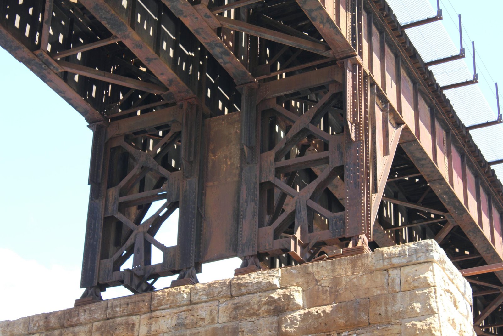 Riser above pier #4